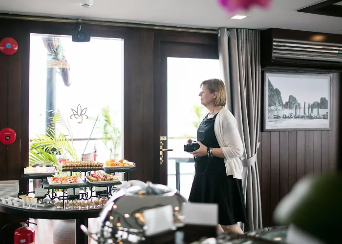 Orchid Classic Cruise 5* Hạ Long